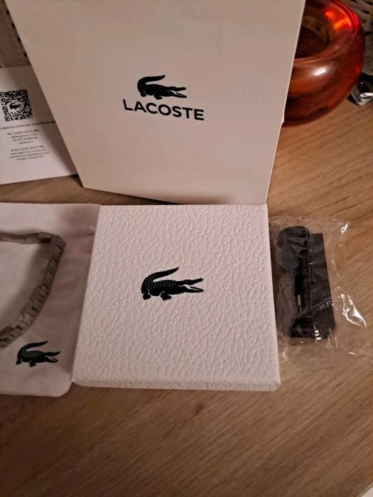 Bratara lacoste noua,nepurtata