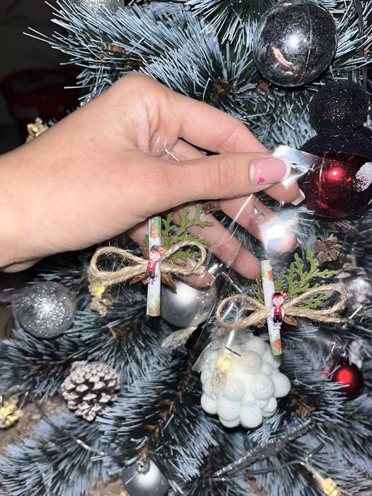 Коледни и новогодишни късмети и картички