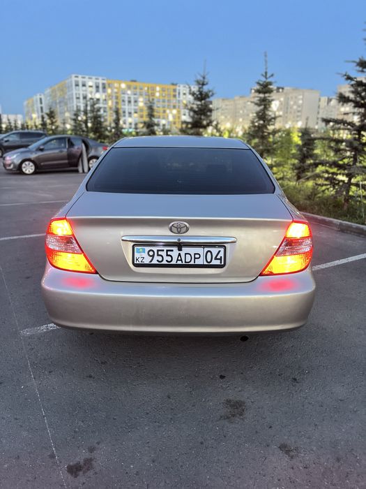 Продам живую Toyota camry