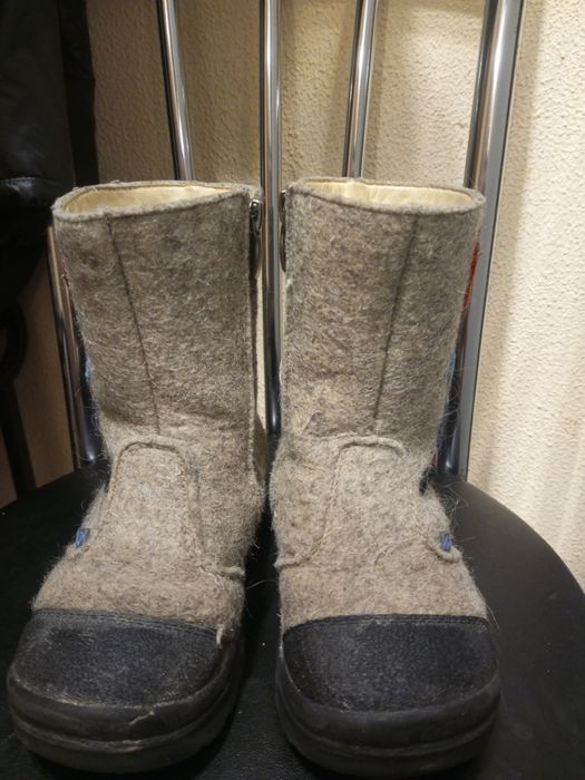 Продам детские натуральные валенки