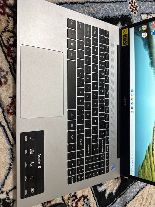 Acer notebook sotiladi