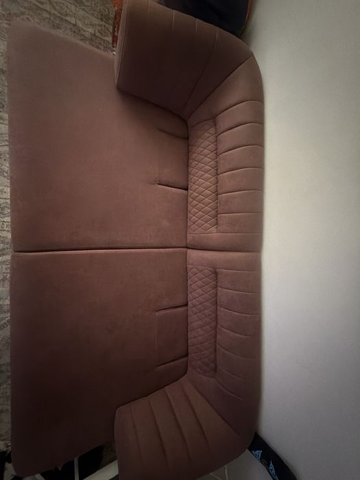 Диван Weltew в отличном состоянии