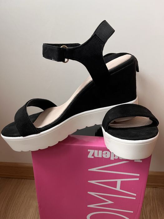 Дамски сандали TENDENZ