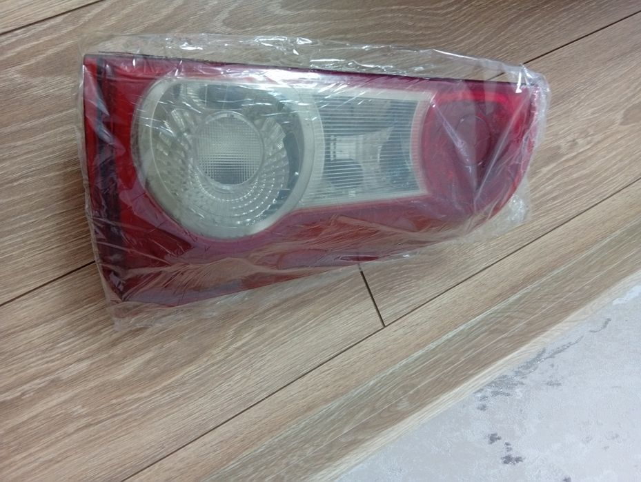 Правый задний фар на Ларгус оригинал