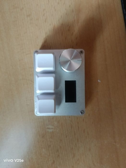 SayoDevice белого цвета