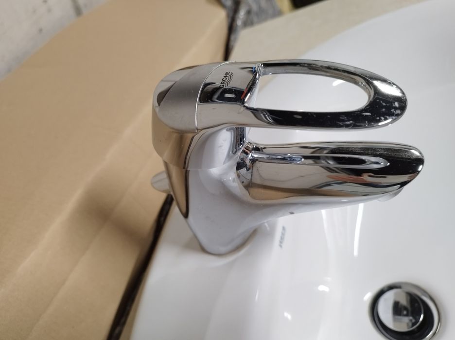 Плот с мивка и батерия