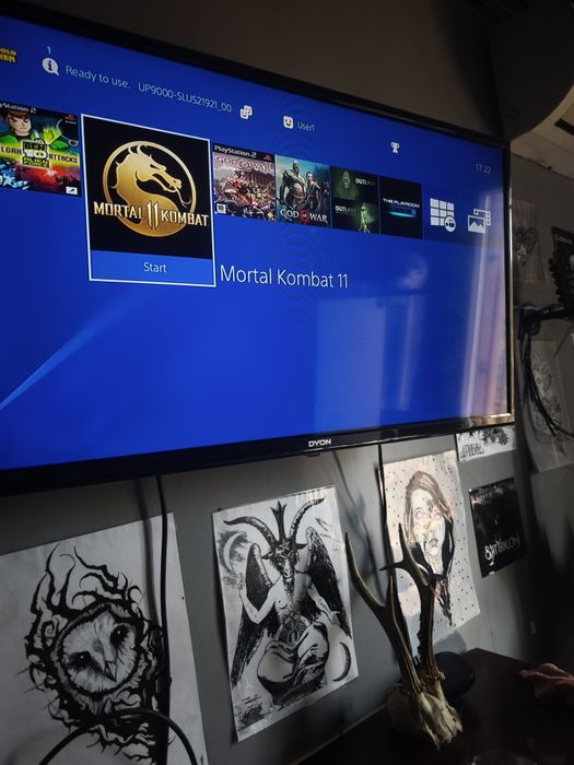 Хакнат PlayStation 4 (500GB) + 2 Джойстика + Игри (GoldHEN v9.60)