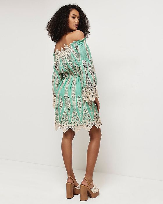 Rochie River Island