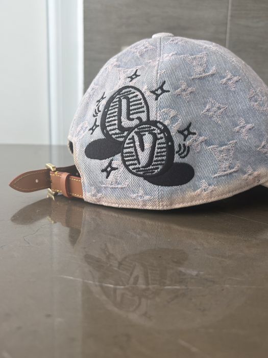 Дънкова шапка Louis Vuitton