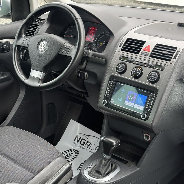 Volkswagen Touran Highline 2.0 TDI DSG  | RATE / TRANSPORT / NUMERE