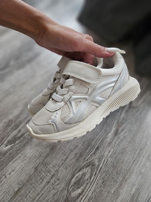 Маратонки H&M 27н.