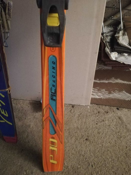 Два чифта ски - втора употреба