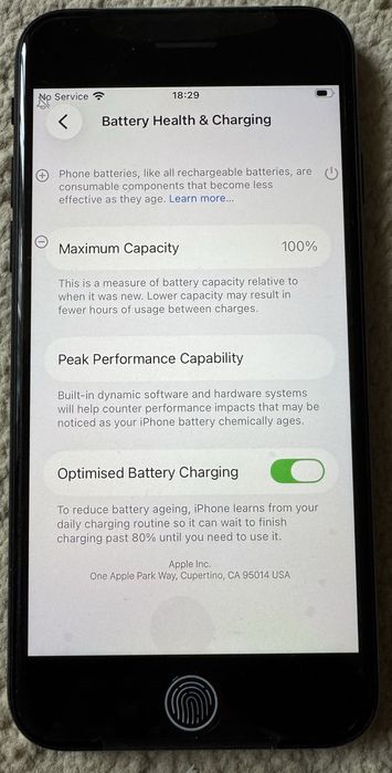 Phone SE 3. 64GB negru - nou