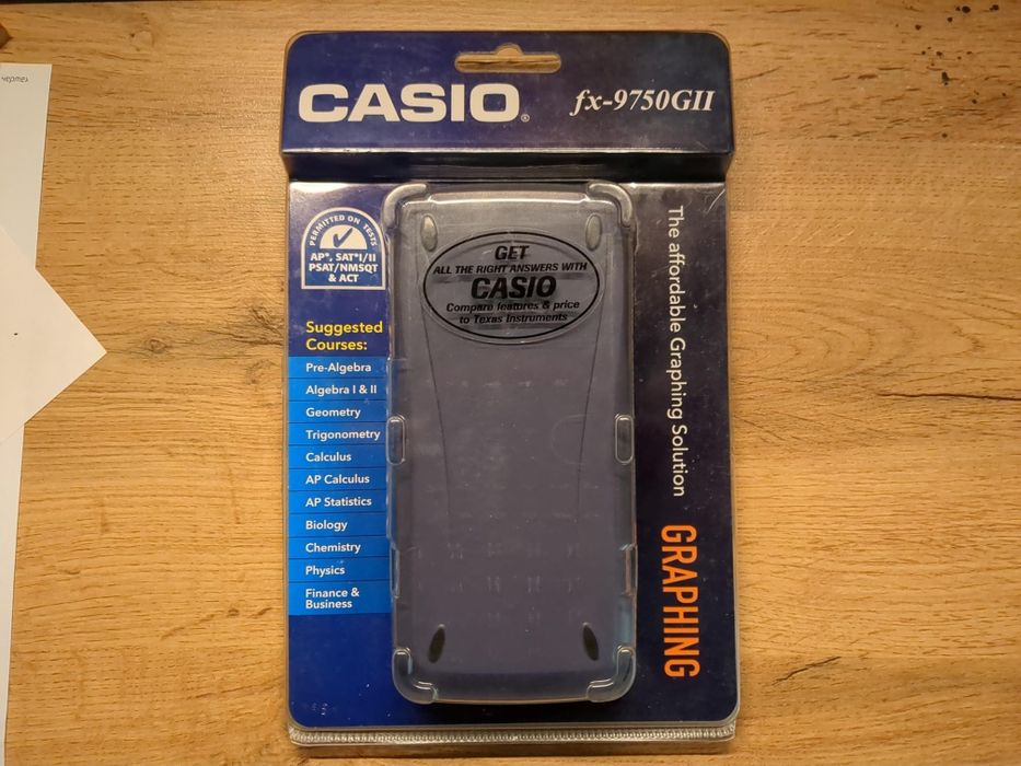 Калькулятор Casio fx-9750GII