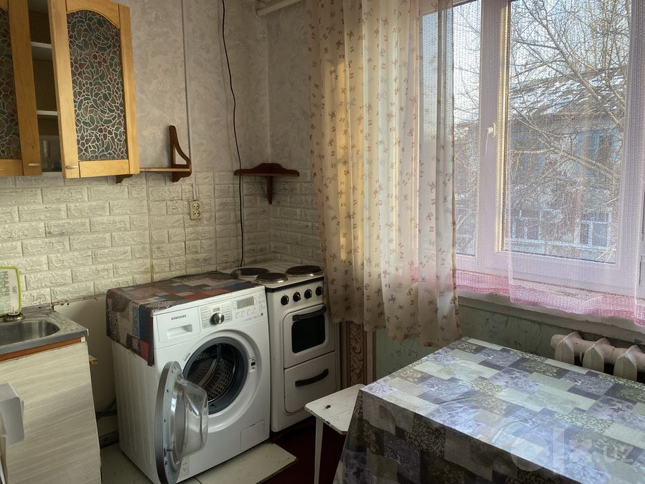 Сдам 1 ком квартиру на долгий срок.