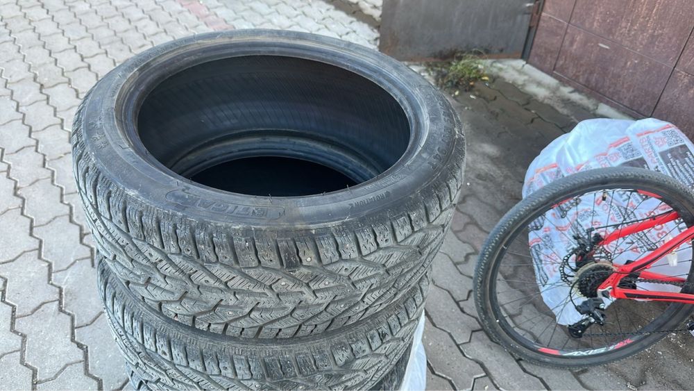 Продам зимние шины