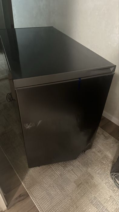 Продам морозильник авангард !!! Новый проста вмятые