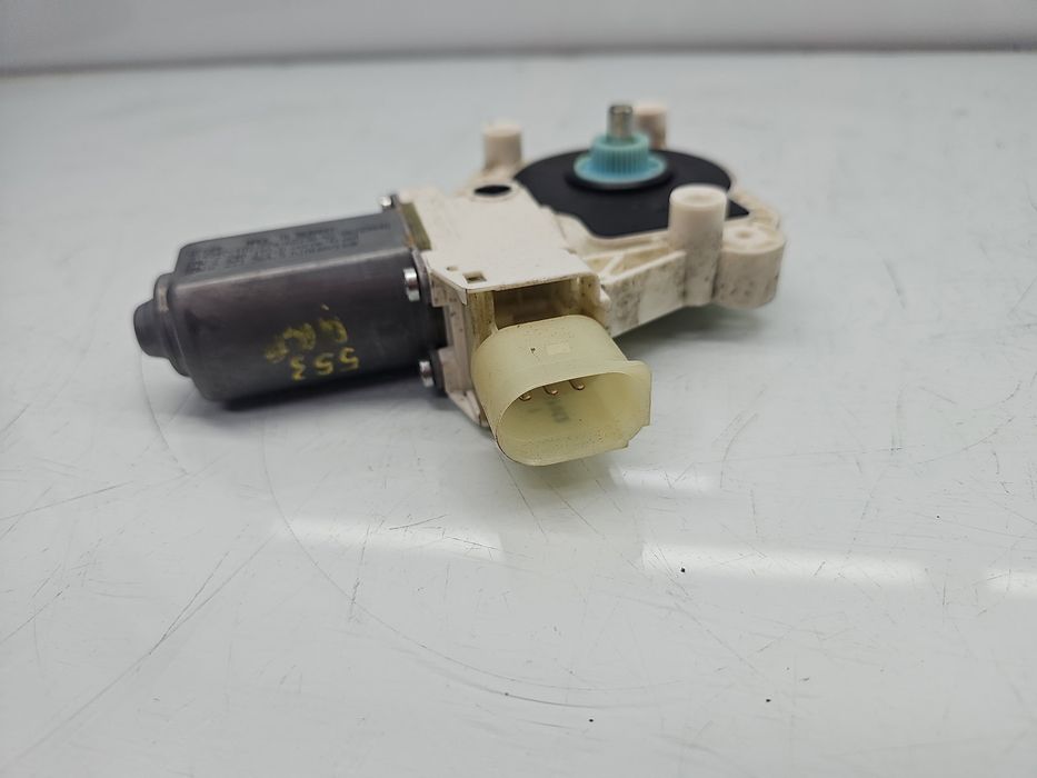 Motoras geam dreapta fata Bmw 5 (F10) [Fabr 2011-2016] Berlina Facelif