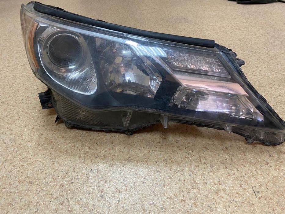 Фара 2013 rav4 американец