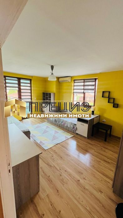 Продажба 3-стаен гр. Шумен - Център 105m² - снимка 7