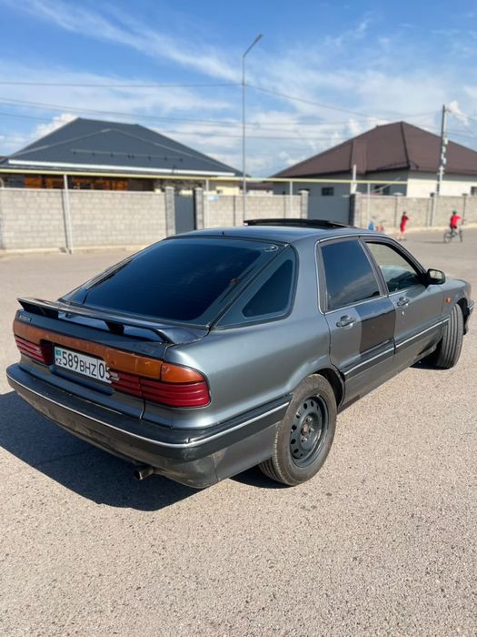 Mitsubishi galant