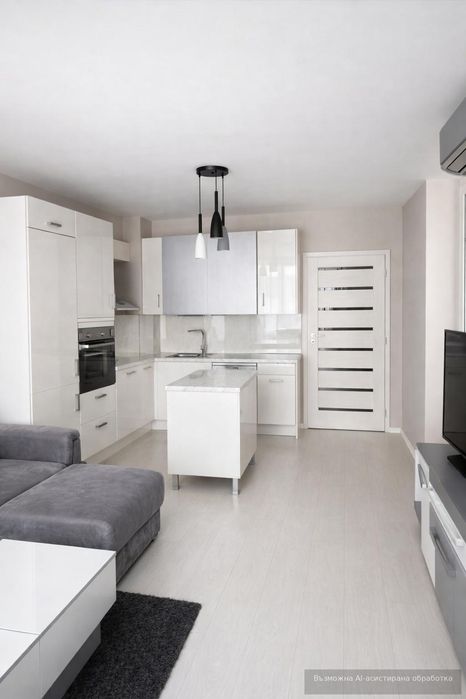 Дава се под наем Тристаен апартамент в Варна, Левски - 92 кв.м за 680 € - Снимка #1