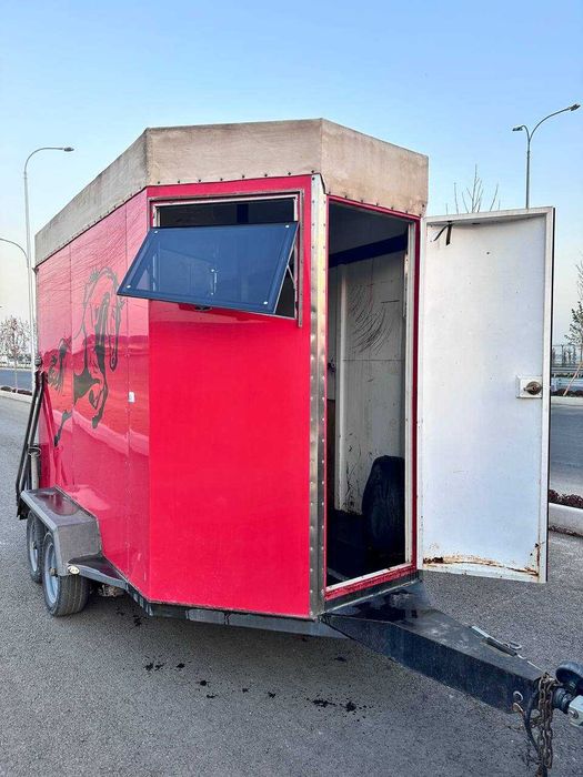 Коневозка прицеп