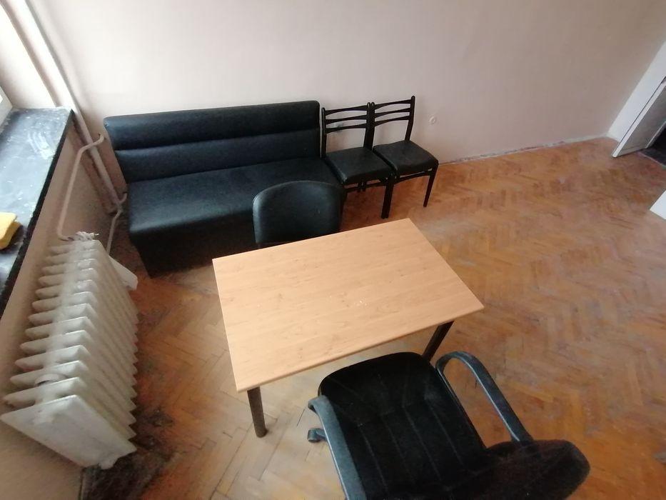 офис обзавеждане