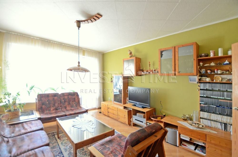 Продава се Тристаен апартамент в Варна, Трошево - 90 кв.м за 1867 €/кв.м - Снимка #2
