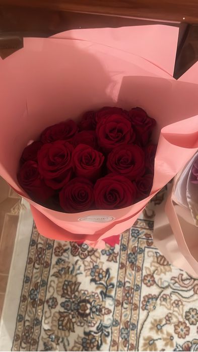 Әдемі гүлдер сатамын