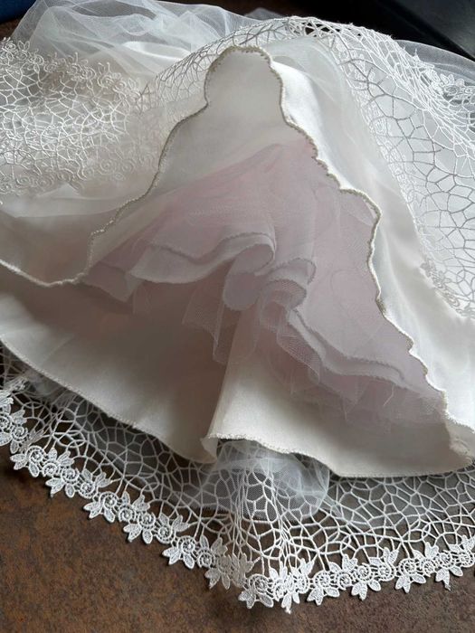 Rochie elegantă botez/ nunta  fetiță , model deosebit