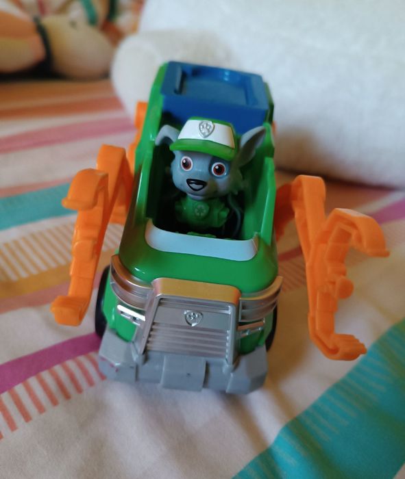 Mașinuță și Figurina Ricky Patrula Catelusilor