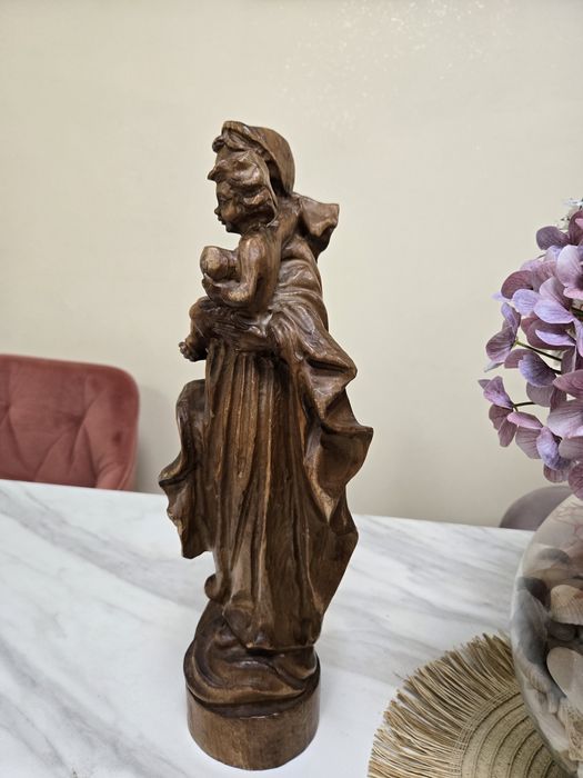 Богородица и младенеца дървена статуетка