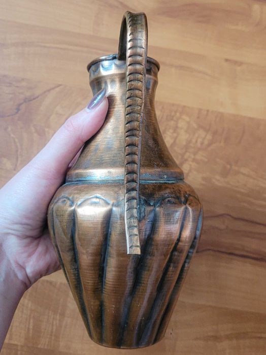 Меден съд, кана, ваза