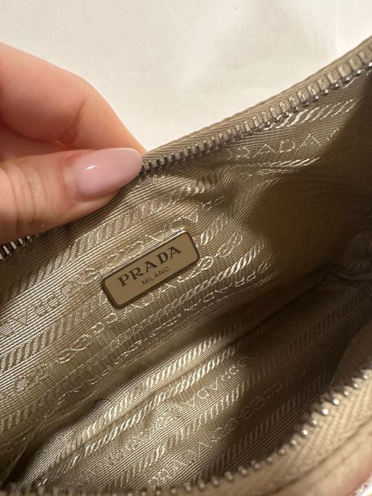 Чанта Prada Re-edition