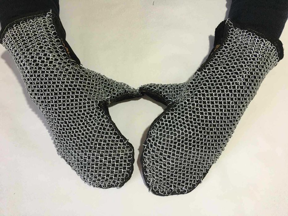 Manusi zale de inspiratie medievala -diferite modele