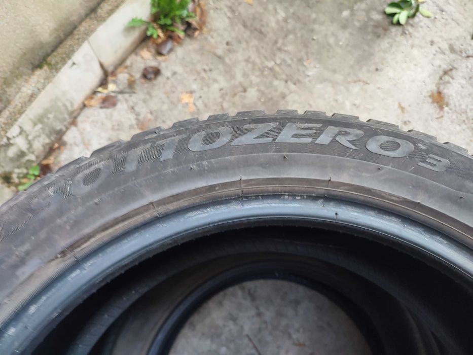 4 бр. 215/50/18 Зимни гуми Pirelli