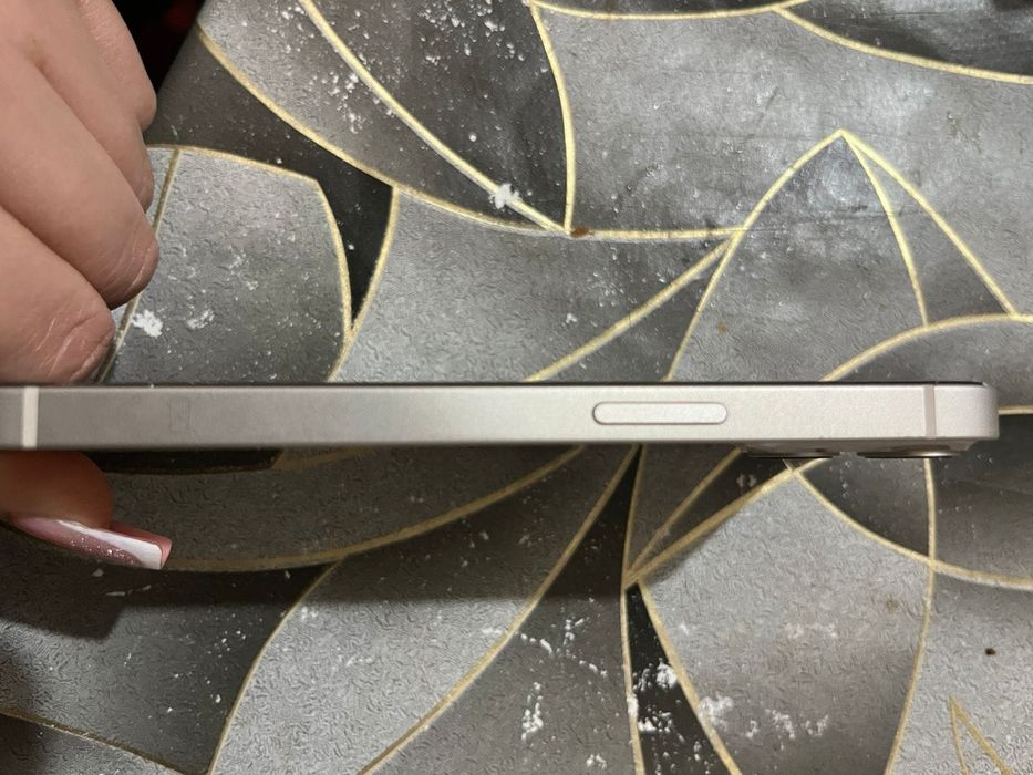 Айфон13 сатылады