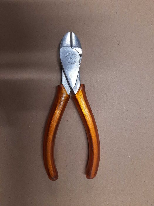 FACOM имбусни ключове, отвертка, вложки, странични секачи