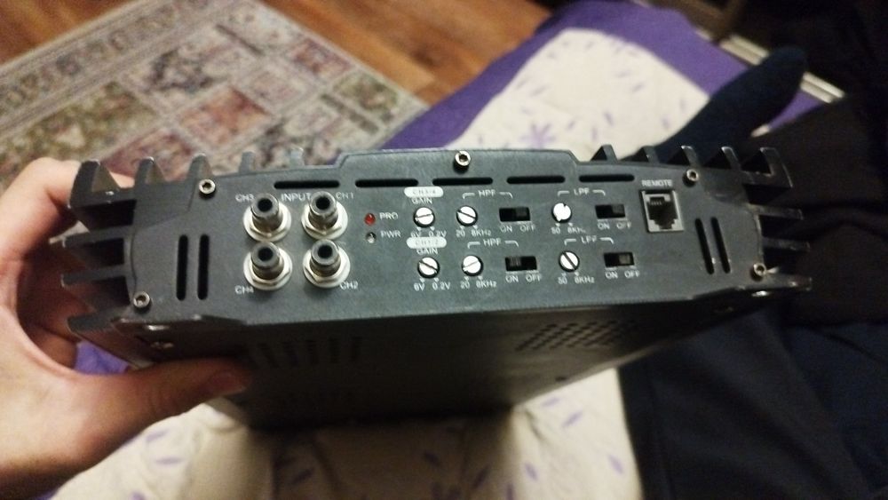 Продам Усилитель Саб