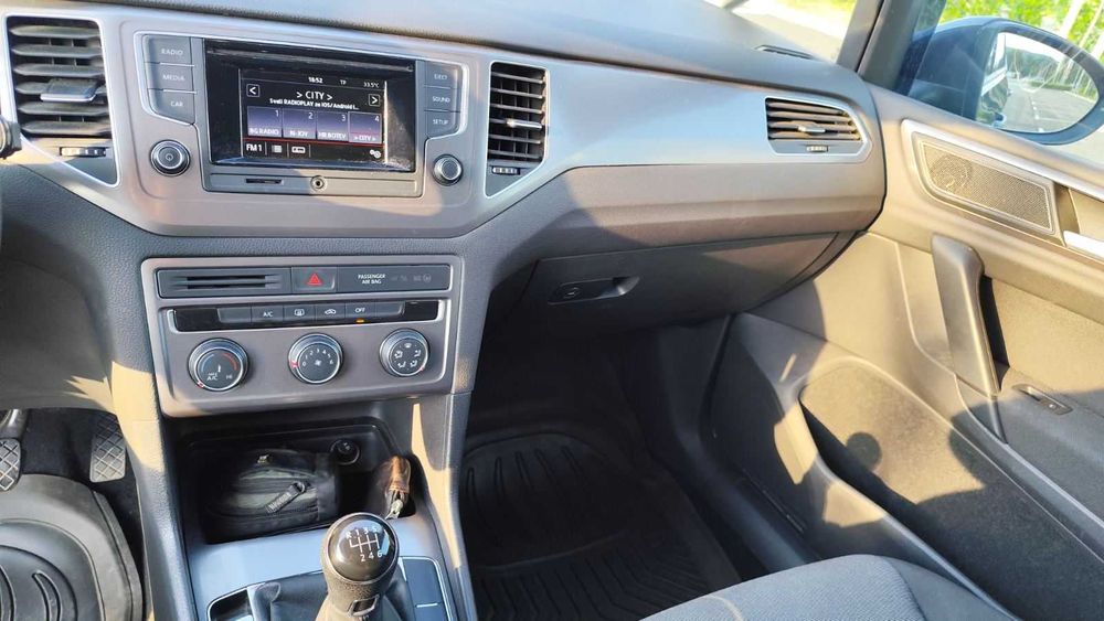 Продавам WV GOLF 7 /sportsvan/ 2015 г.