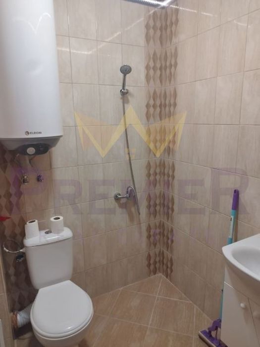 Дава се под наем Двустаен апартамент в Варна, м-т Траката - 60 кв.м за 700 € - Снимка #2