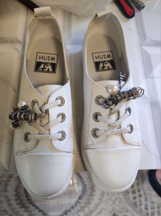 Кожаные кеды женские