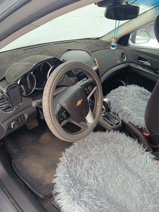 Продам Шевроле Круз