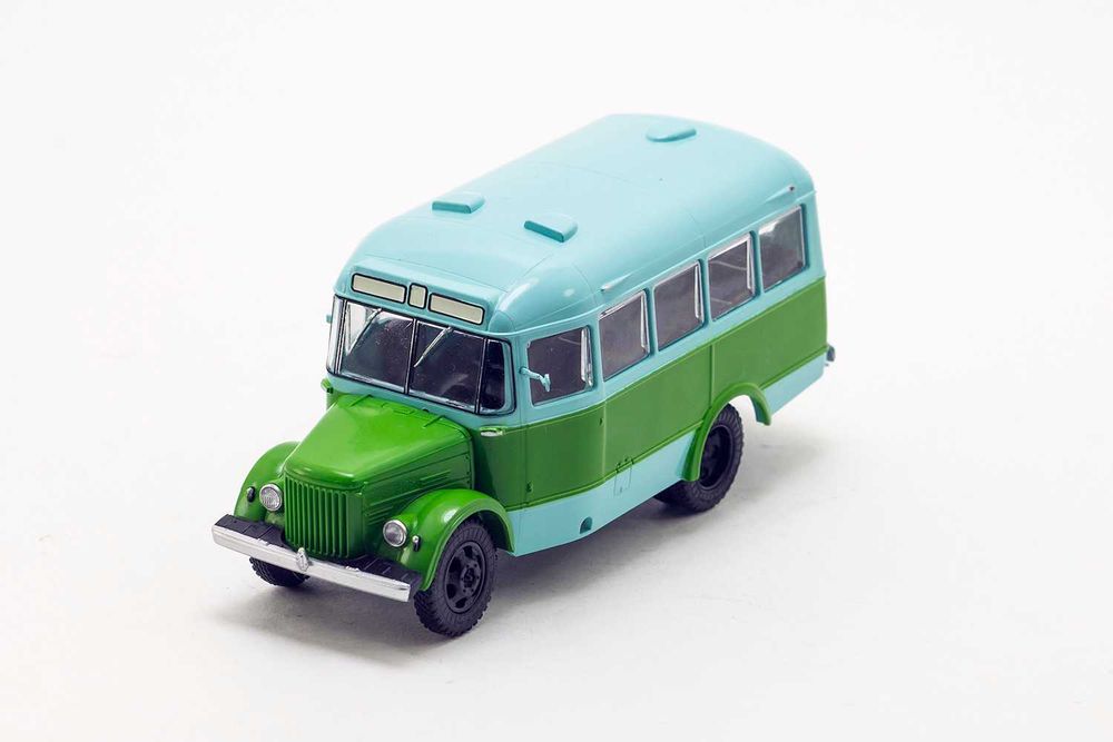 Бортовой грузовик ЗИС-151, фирма АвтоИстория, масштаб 1:43. Жми