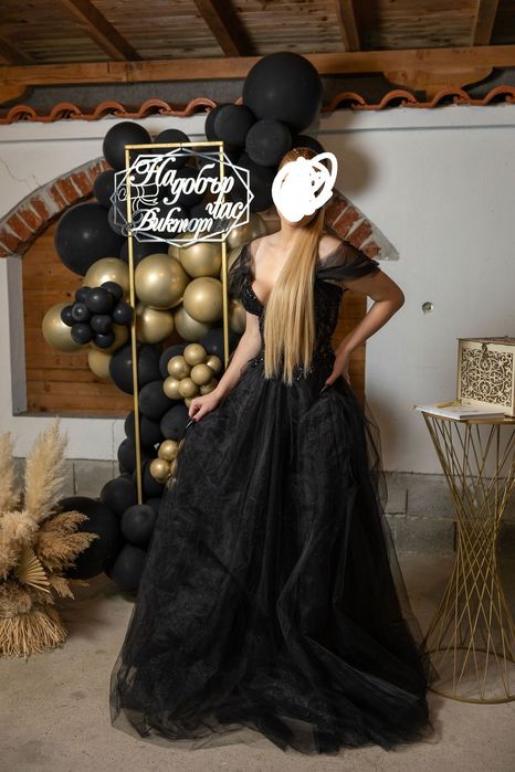 Абитуриентска рокля