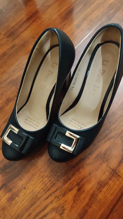 Эффектные Туфли на каблуке