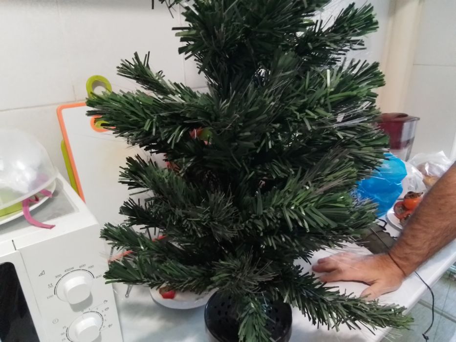 Продаётся искусственная елка