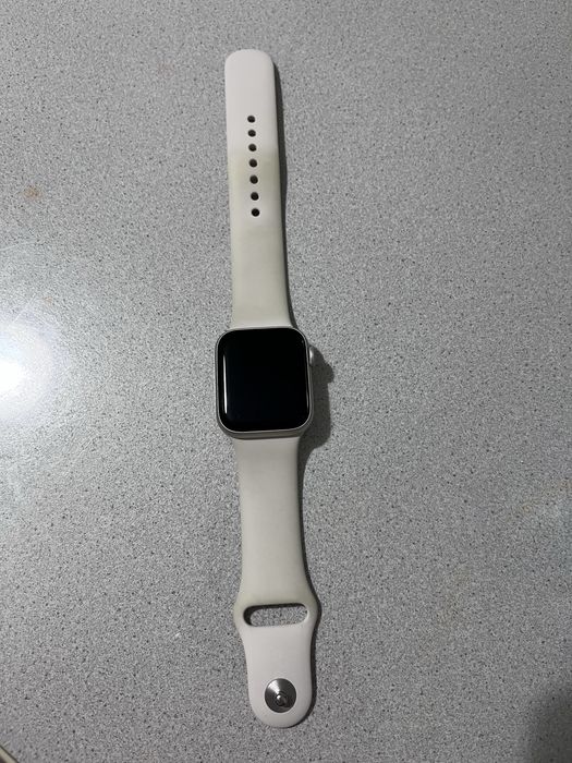 apple watch se 2024 года