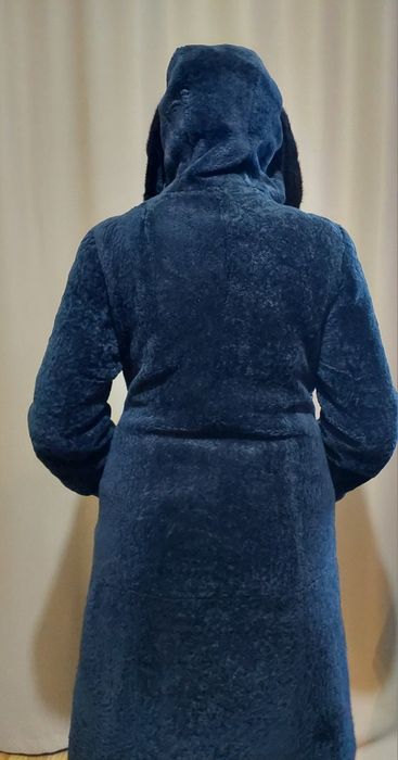 Шуба мутоновая с капюшоном 46-48